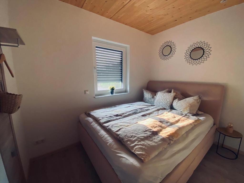 Zimmer M. Eigenem Bad Und Badewanne Direkt Am Wald Amöneburg 외부 사진