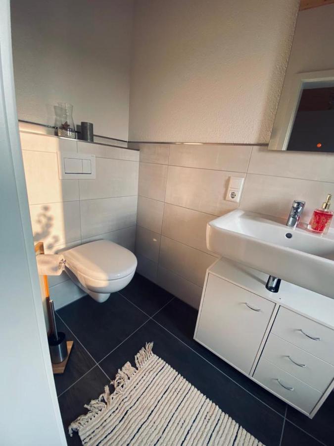 Zimmer M. Eigenem Bad Und Badewanne Direkt Am Wald Amöneburg 외부 사진
